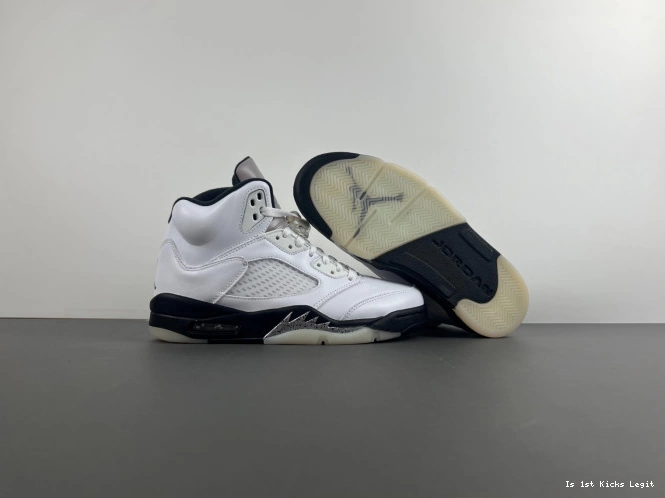 'WHITE AIR JORDAN DD0587-110 5 BLACK' RETRO 0727